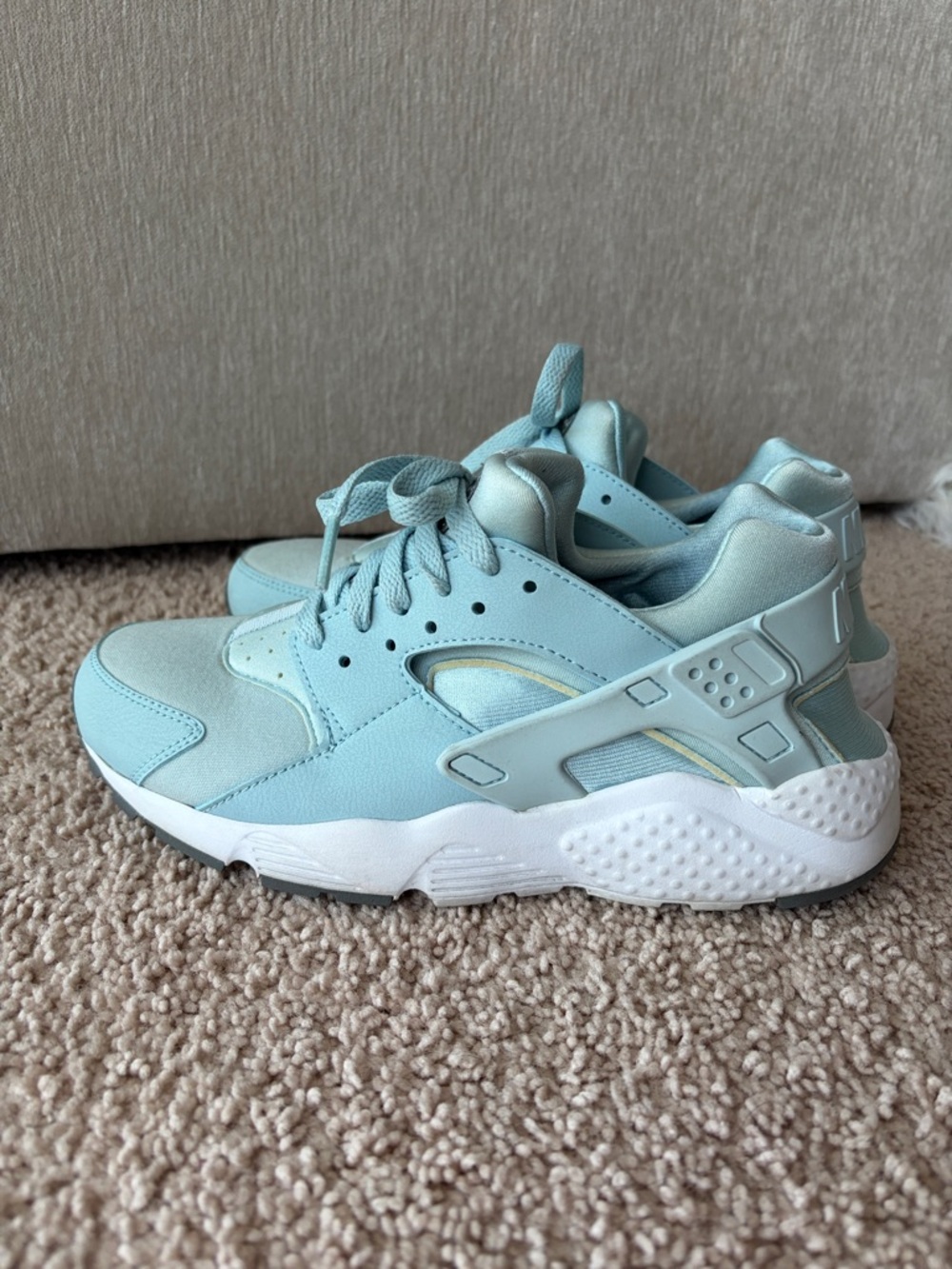 Nike Hurache- Light Blue